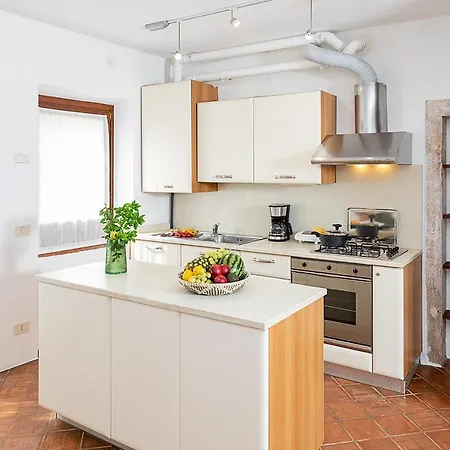 Countryhouse Nocino - Regarda Travel Lazise Exterior photo