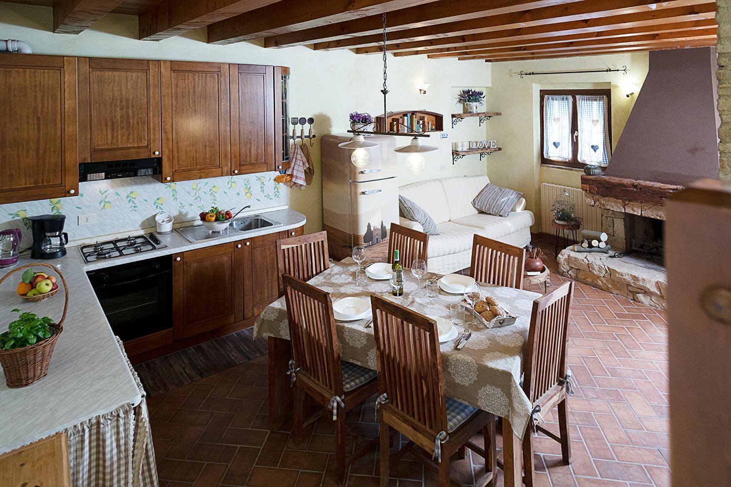 Nocino - Regarda Travel Ferienhaus *